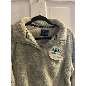 Simply Southern Medium fuzzy pullover 3/4 buttons